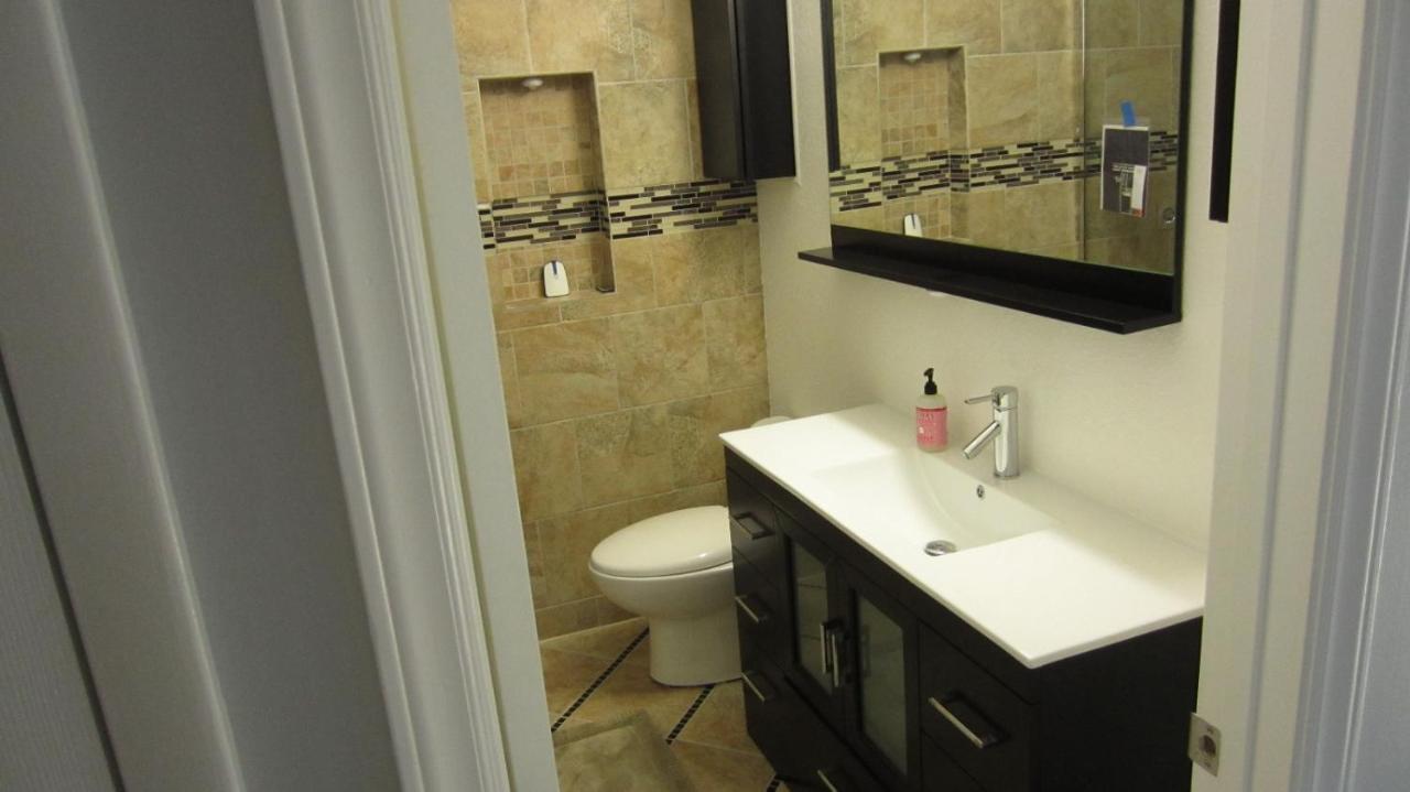 Modern/Retro Condo High Point Luaran gambar